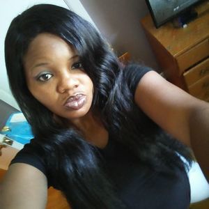 Meet your Posher, Senetria